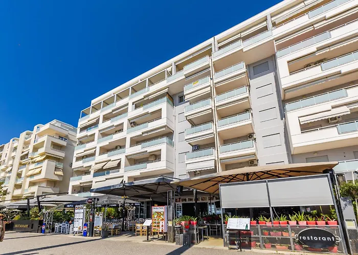 Lungomare Cozy By Pikhost Vlorë