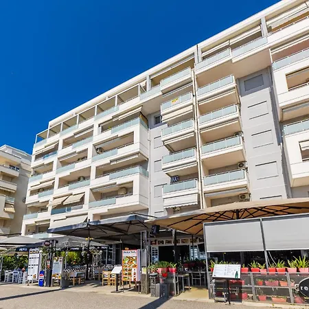 Lungomare Cozy By Pikhost Vlorë