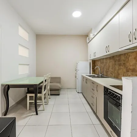 Lungomare Cozy By Pikhost