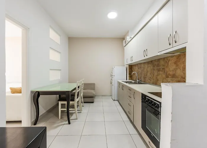 Lungomare Cozy By Pikhost